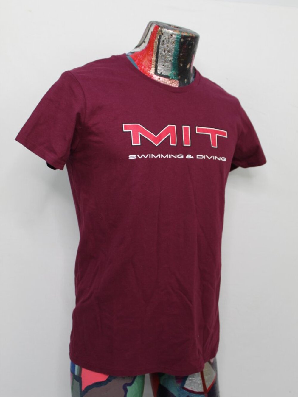 MIT Swimming and Diving Womens Red Large Tshirt - Picture 3 of 9